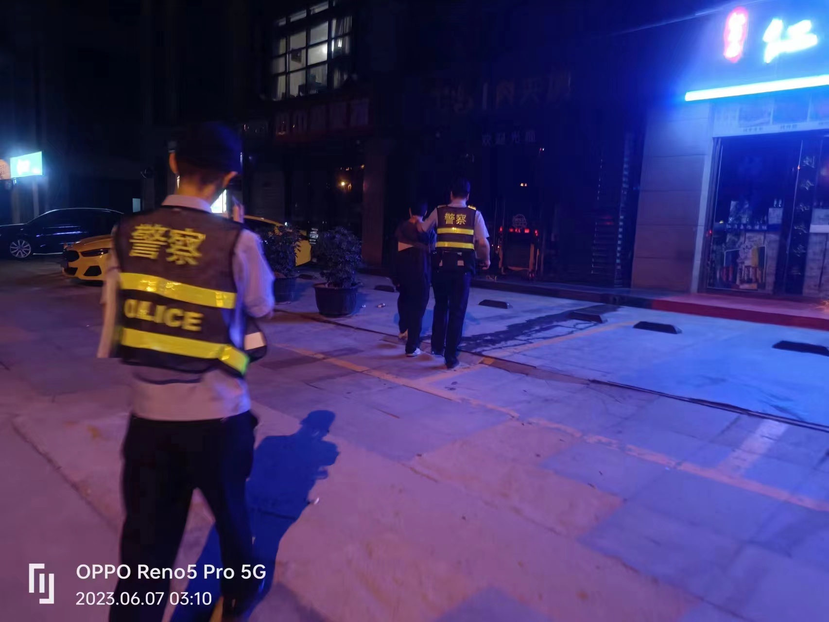 安裝這樣的商鋪安防報警系統才能保證安全！