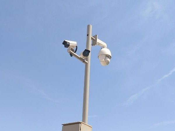 視頻監(jiān)控系統(tǒng)總是能記錄下很多感人的事情，處處訴說(shuō)著普通人的偉大！