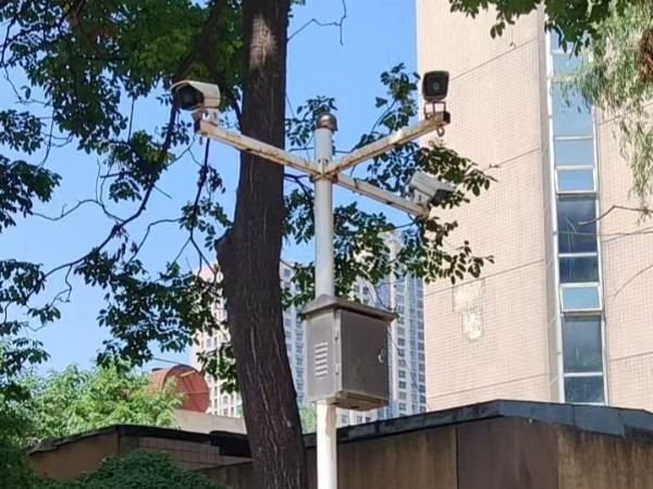 工廠安裝智能監控攝像