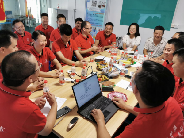 陜西鑫安安防參加牛商爭(zhēng)霸賽業(yè)績(jī)沖刺會(huì)議:乘風(fēng)破浪，勇往直前